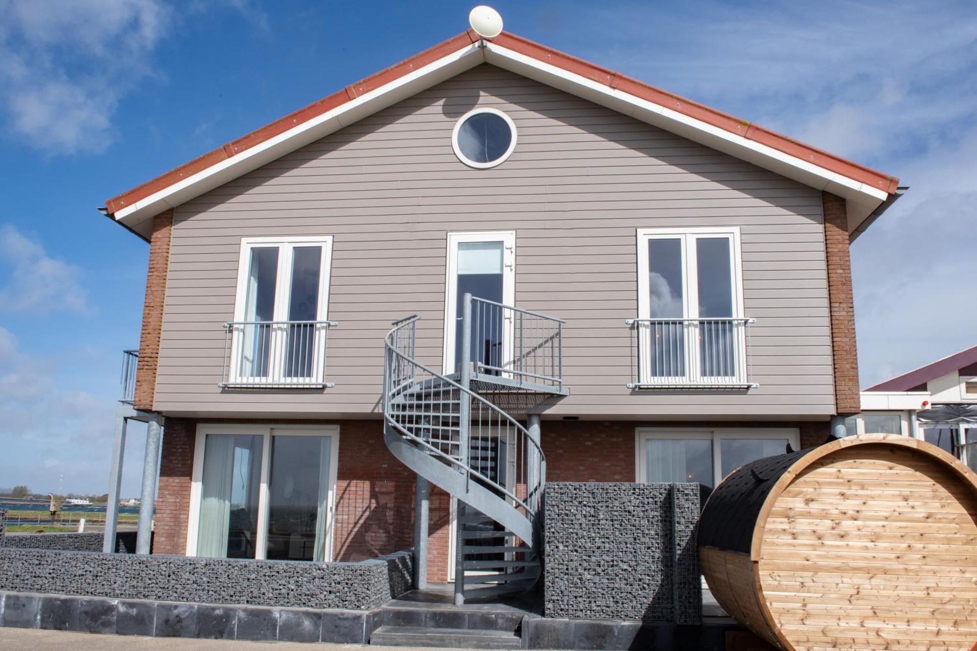 Oosterschelde Hotel 3*